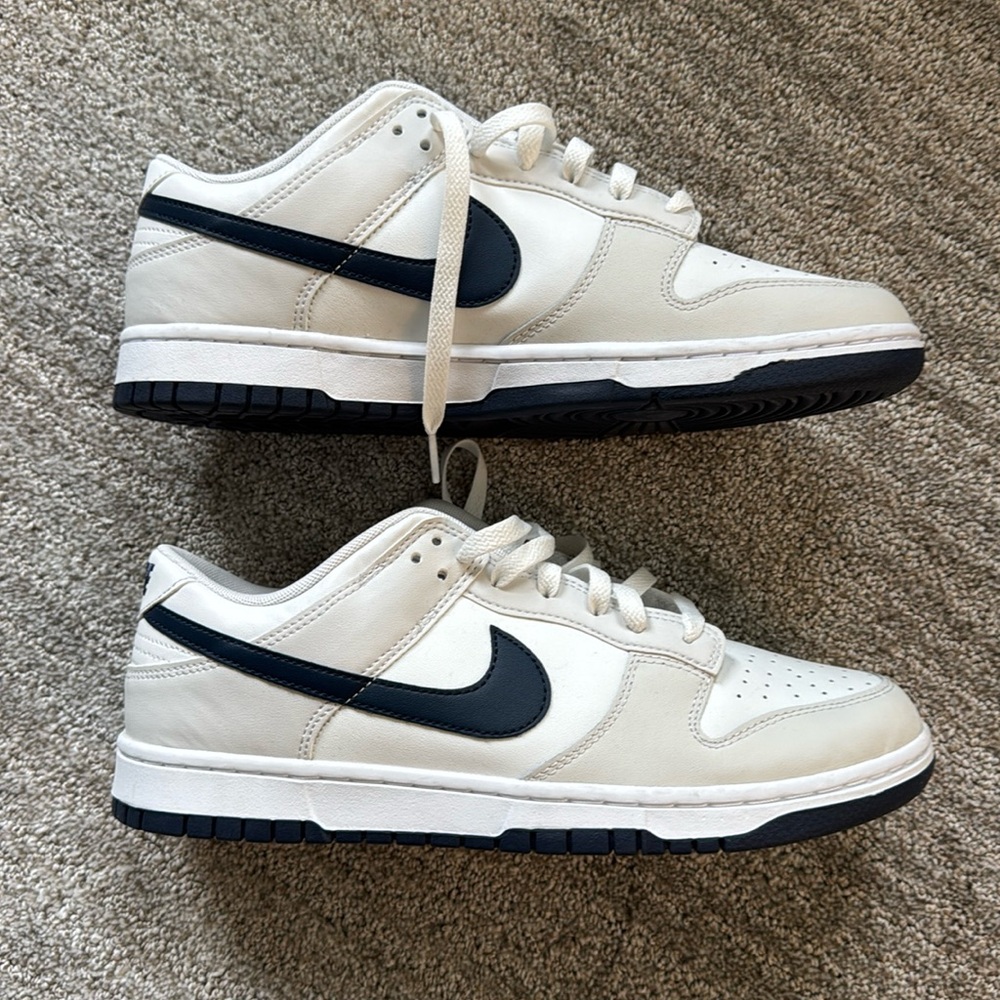 Nike Men's Cream and Black Sneakers